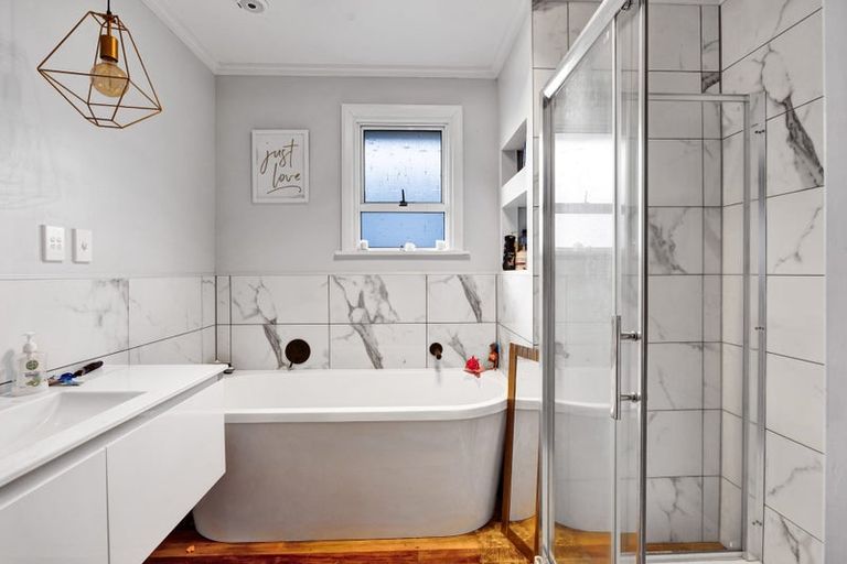 Photo of property in 24 Grey Street, Hawera, 4610