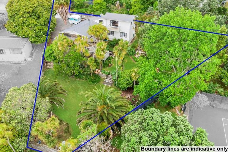 Photo of property in 36b Verbena Road, Birkdale, Auckland, 0626