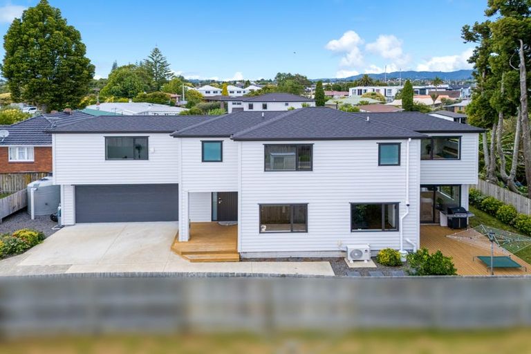 Photo of property in 22a Rathgar Road, Henderson, Auckland, 0610