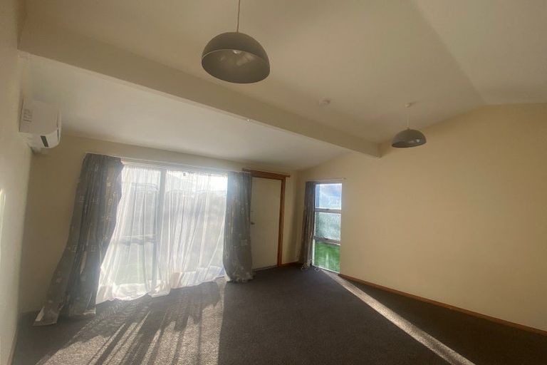 Photo of property in 1/206 Hastings Street East, Waltham, Christchurch, 8023