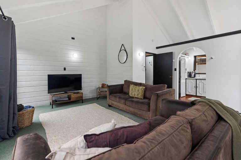 Photo of property in 88a Kawaha Point Road, Kawaha Point, Rotorua, 3010