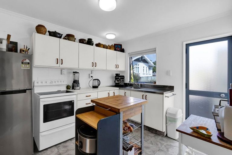 Photo of property in 2/65 Northgate, Strandon, New Plymouth, 4312