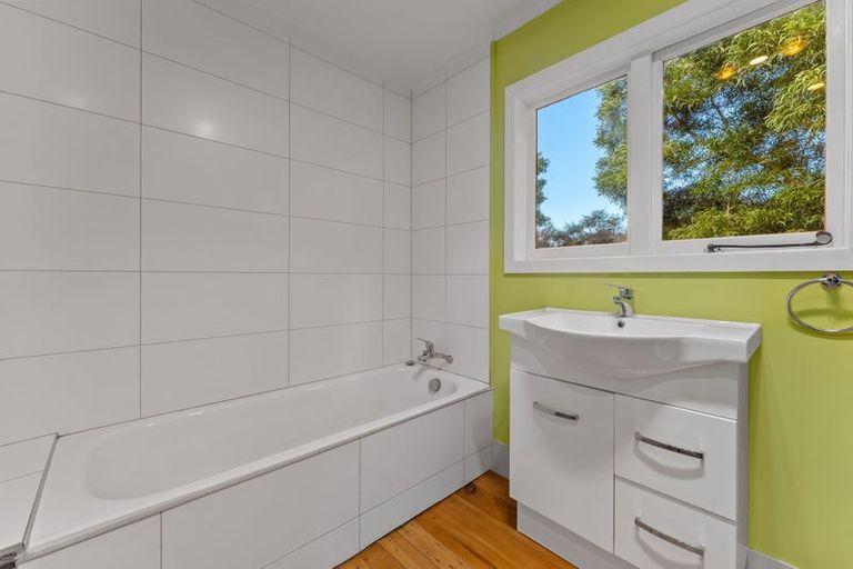 Photo of property in 120 Rangiora Road, Kaiwaka, 0573