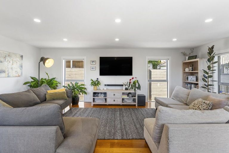 Photo of property in 14c Crossfield Road, Glendowie, Auckland, 1071