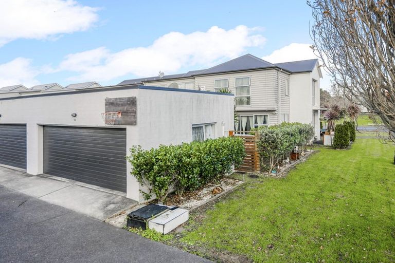 Photo of property in 30 Kuaka Drive, Takanini, 2112