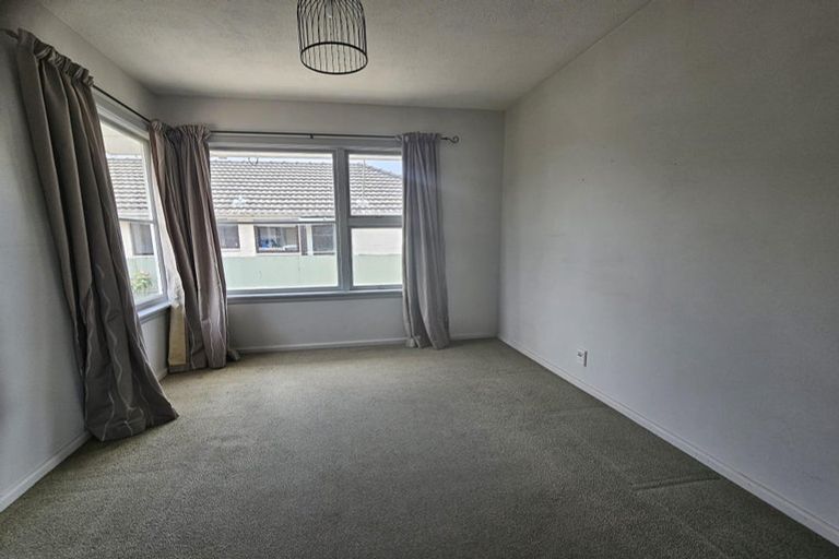 Photo of property in 327 Hoon Hay Road, Hoon Hay, Christchurch, 8025