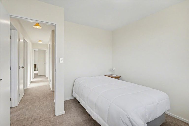 Photo of property in 1 Rochfort Place, Westport, 7825