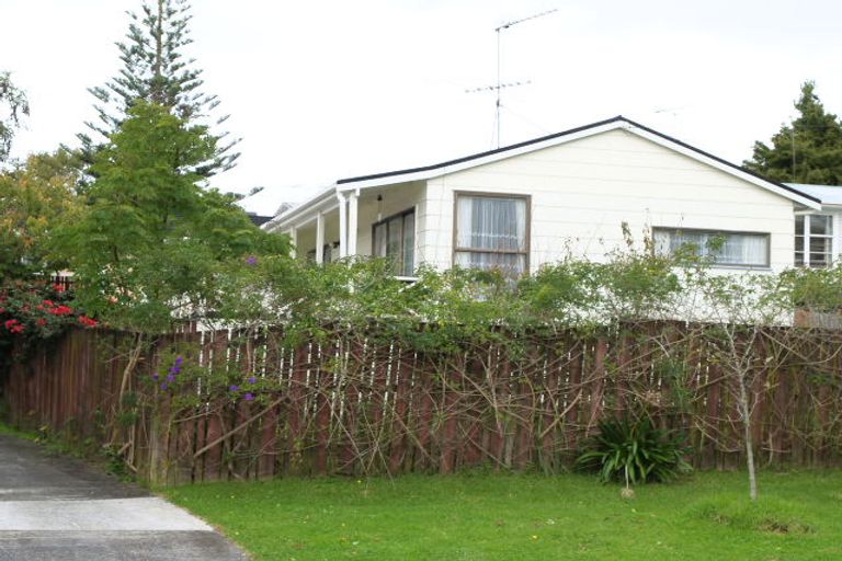 Photo of property in 1/140 Moore Street, Howick, Auckland, 2014