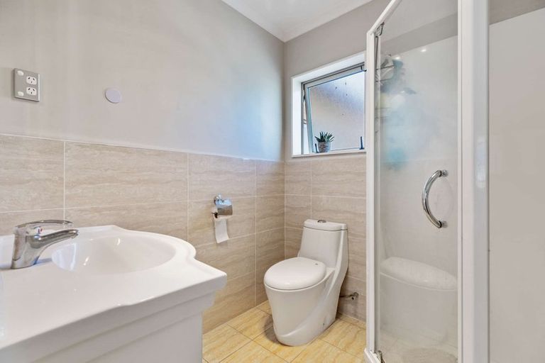 Photo of property in 3 Tavua Lane, Ranui, Auckland, 0612