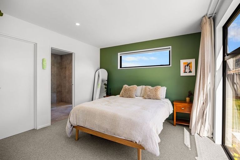 Photo of property in 8 Longview Drive, Lake Hawea, 9382