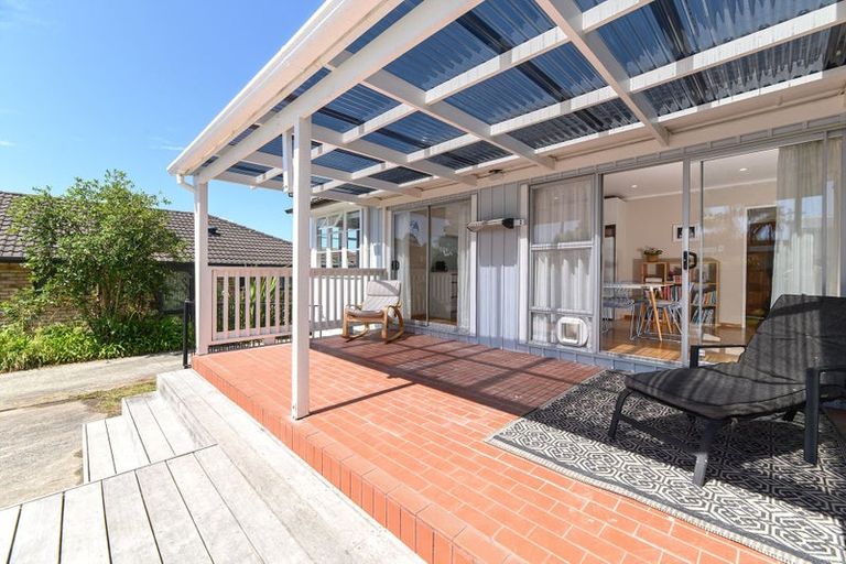 Photo of property in 1/11 Hill Crescent, New Lynn, Auckland, 0600