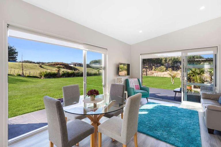 Photo of property in 76 Waitarere Rise Avenue, Waitarere, Levin, 5510
