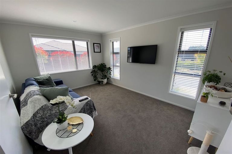 Photo of property in 5 Fairbairn Road, Rolleston, 7614