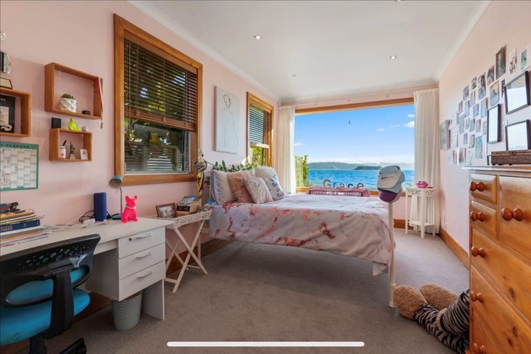 Photo of property in 7 Maire Street, Eastbourne, Lower Hutt, 5013