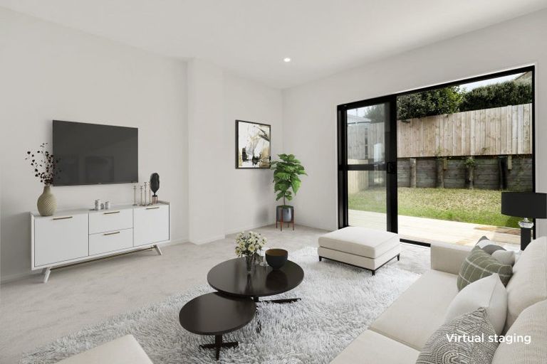 Photo of property in 15 Paina Crescent, Massey, Auckland, 0614