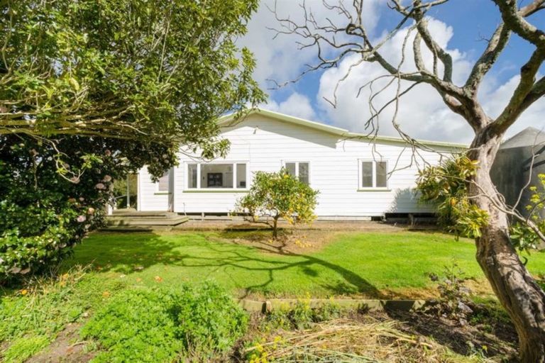 Photo of property in 130 Te Pua School Road, Helensville, 0875