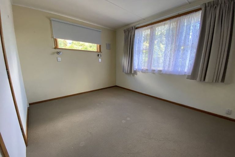 Photo of property in 111 Manuka Street, Stokes Valley, Lower Hutt, 5019