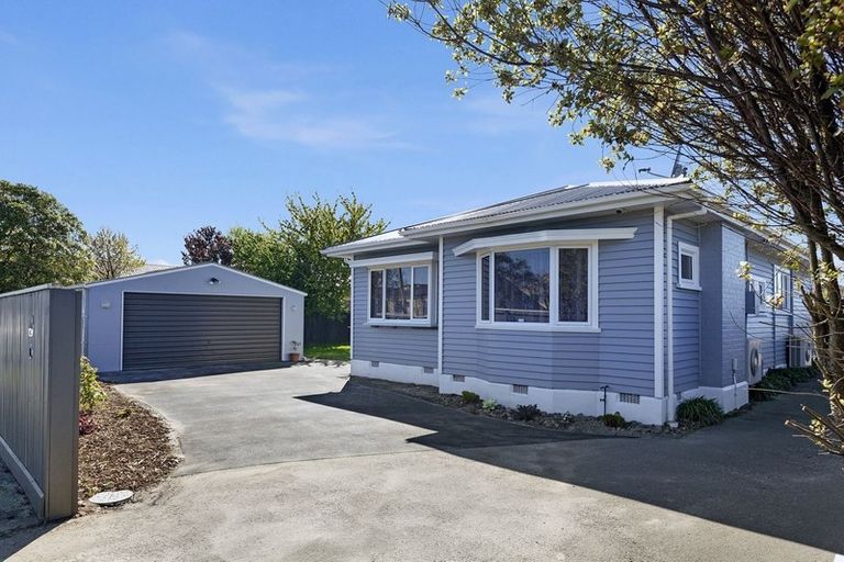 Photo of property in 1/274 Main North Road, Redwood, Christchurch, 8051