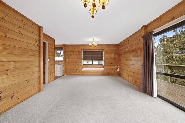 Photo of property in 1/11 Elliott Avenue, Bayview, Auckland, 0629