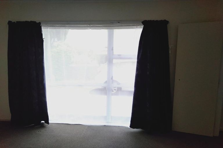 Photo of property in 110 Reeves Road, Pakuranga Heights, Auckland, 2010