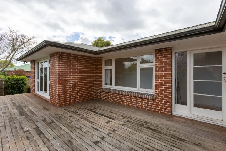 Photo of property in 14 Shearer Avenue, Papanui, Christchurch, 8052