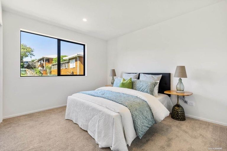 Photo of property in 3 Brook Street, Milford, Auckland, 0620