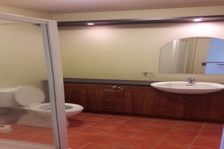 Photo of property in 12/29 Haven Drive, East Tamaki, Auckland, 2013