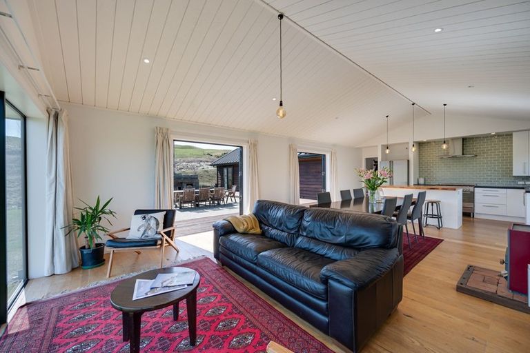 Photo of property in 82 Threepwood Road, Lake Hayes, Queenstown, 9371