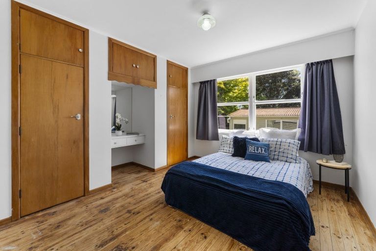 Photo of property in 13 Aorangi Road, Paraparaumu, 5032