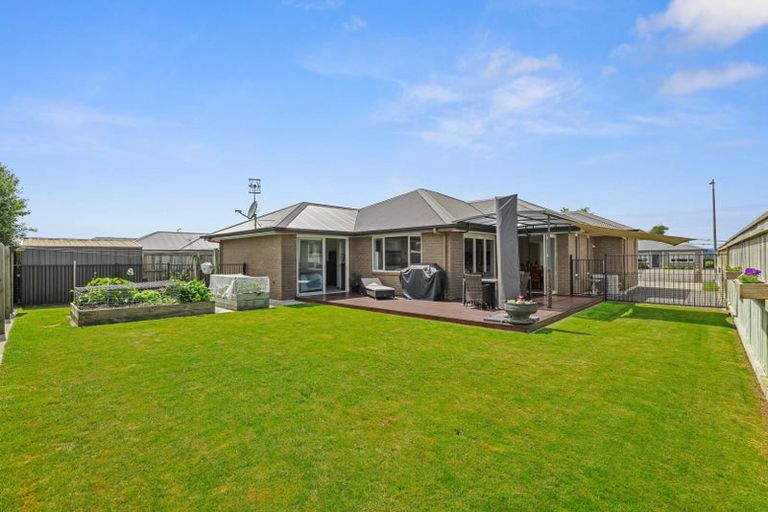 Photo of property in 43 Huka Heights Drive, Rangatira Park, Taupo, 3330