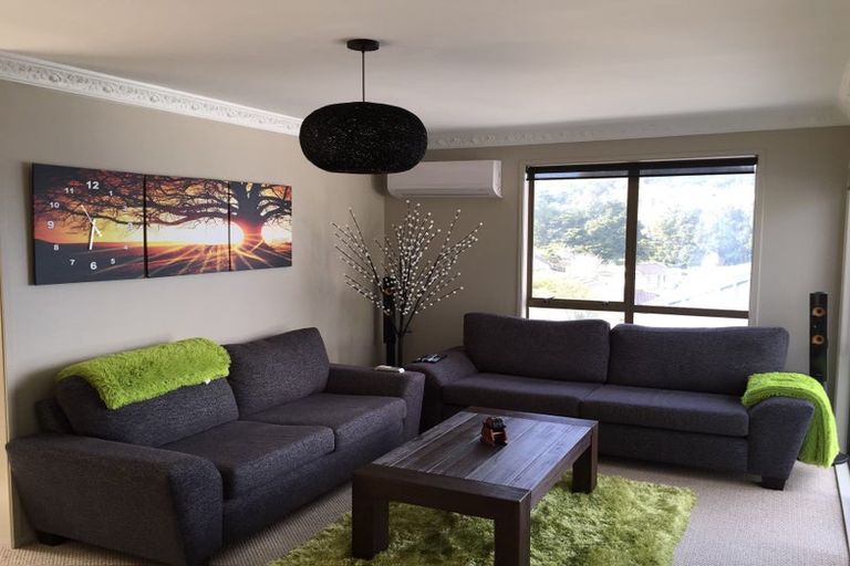 Photo of property in 15a Correa Court, Goodwood Heights, Auckland, 2105