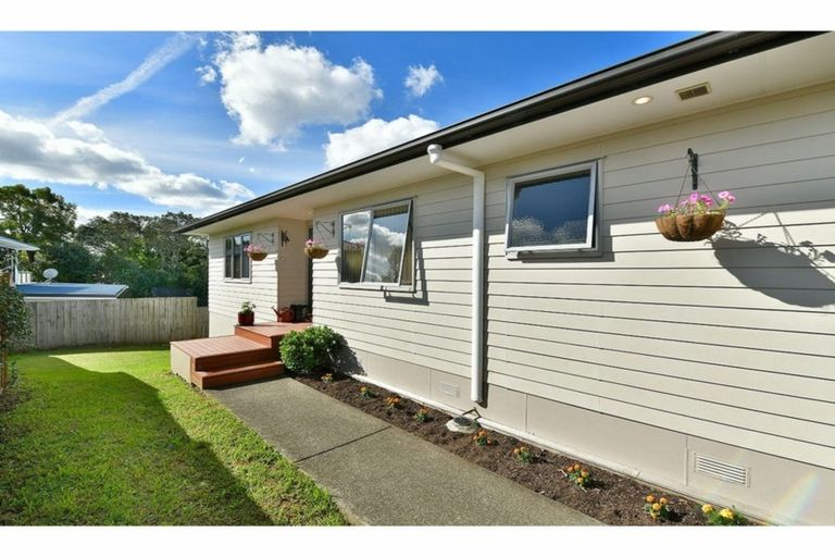 Photo of property in 5a Hammond Avenue, Hatfields Beach, Orewa, 0931
