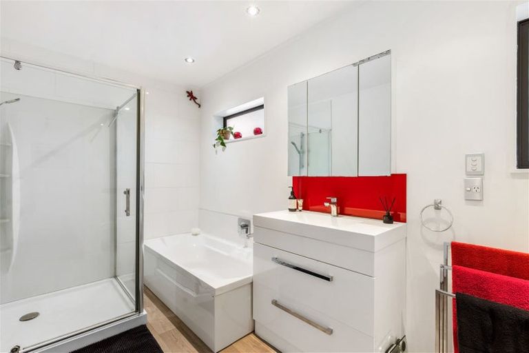 Photo of property in 21 Cochrane Avenue, Arkles Bay, Whangaparaoa, 0932