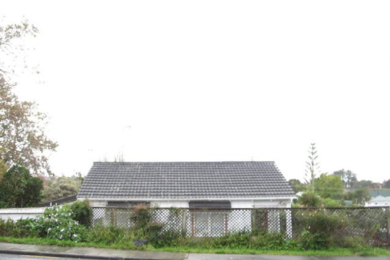 Photo of property in 1/70 Selwyn Road, Cockle Bay, Auckland, 2014