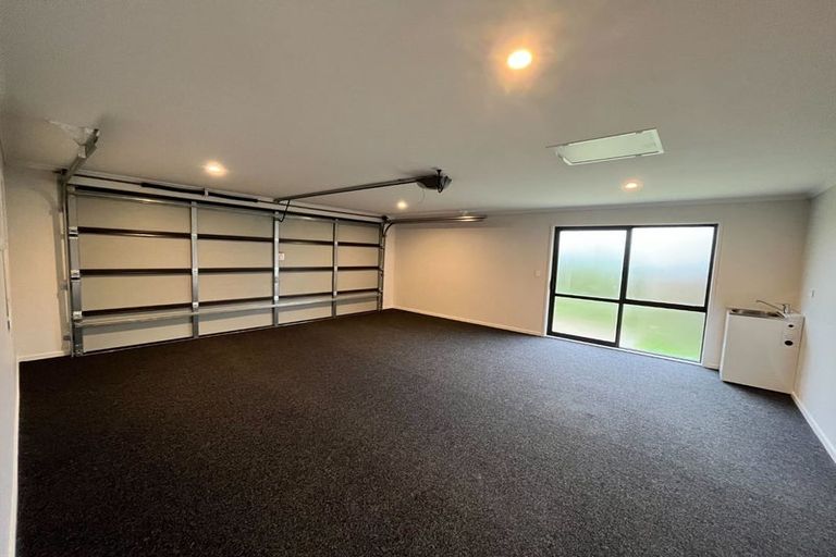 Photo of property in 1 Maraeariki Avenue, Orewa, 0931
