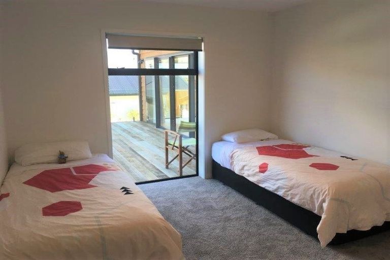 Photo of property in 34 Minaret Ridge, Wanaka, 9305