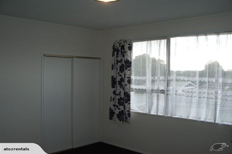 Photo of property in 33 Cotswold Avenue, Bishopdale, Christchurch, 8053