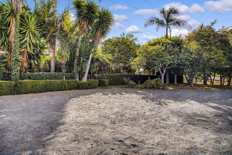 Photo of property in 945 Linwood Road, Kingseat, Papakura, 2580