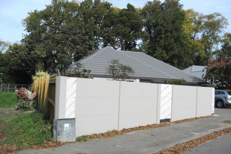 Photo of property in 5 Cephas Close, Sockburn, Christchurch, 8042