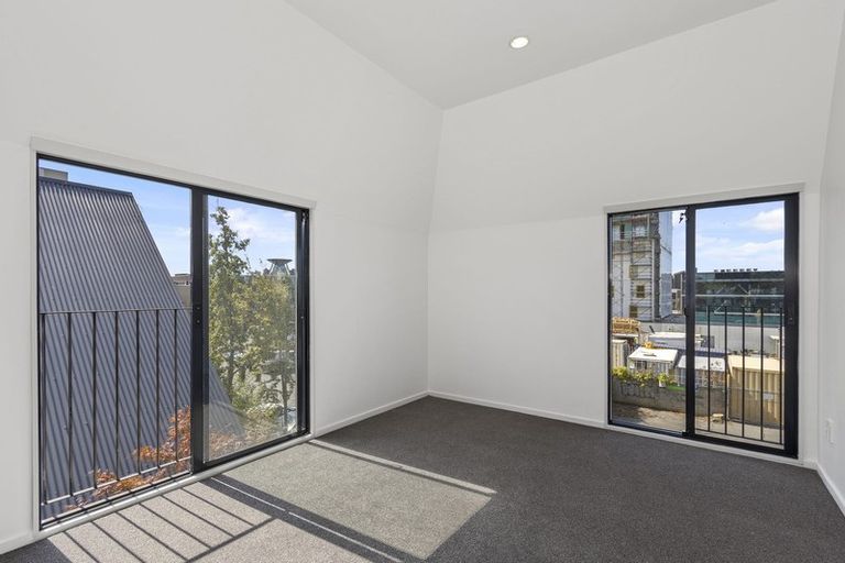 Photo of property in 28f Cranmer Square, Christchurch Central, Christchurch, 8013