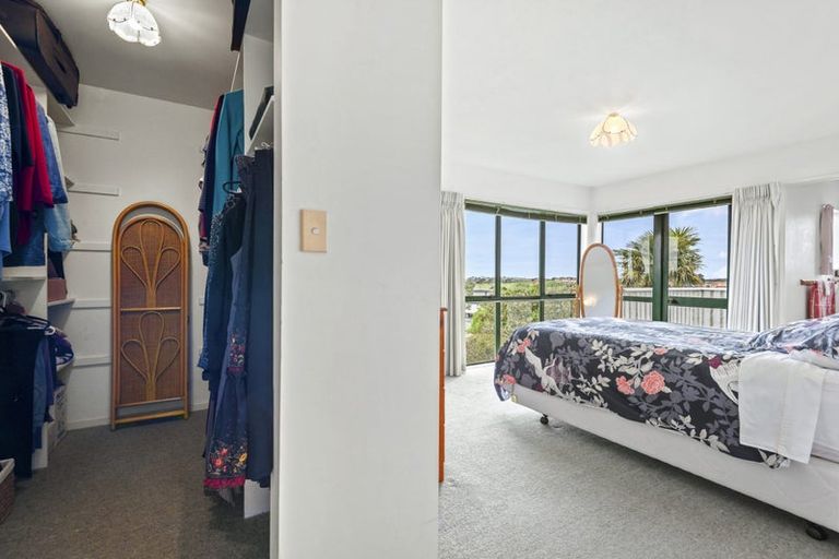 Photo of property in 1 Castaway Place, Gulf Harbour, Whangaparaoa, 0930