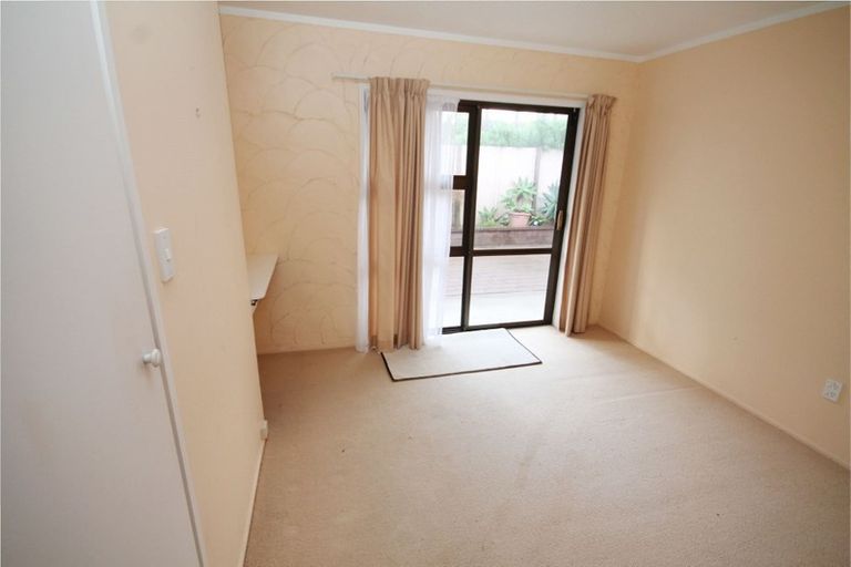 Photo of property in 563 Weymouth Road, Weymouth, Auckland, 2103
