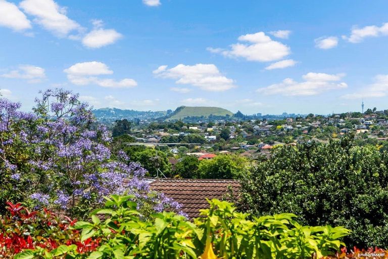 Photo of property in 18 Clydesdale Avenue, Somerville, Auckland, 2014