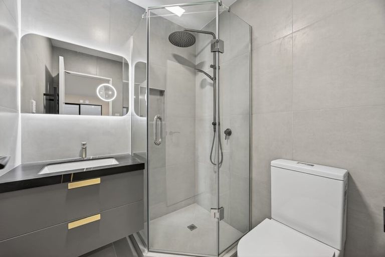 Photo of property in 27 Jandell Crescent, Bucklands Beach, Auckland, 2014