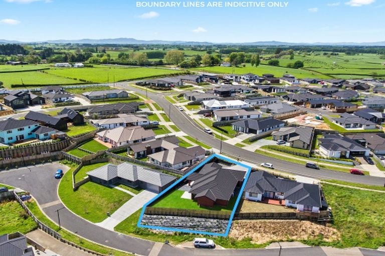 Photo of property in 16 Waireka Road, Rototuna North, Hamilton, 3210