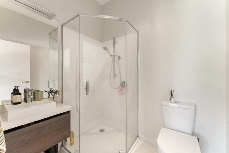 Photo of property in 56 Doone Street, Lynmouth, New Plymouth, 4310