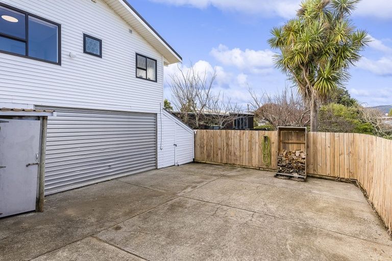 Photo of property in 6 Arnold Grove, Paraparaumu Beach, Paraparaumu, 5032