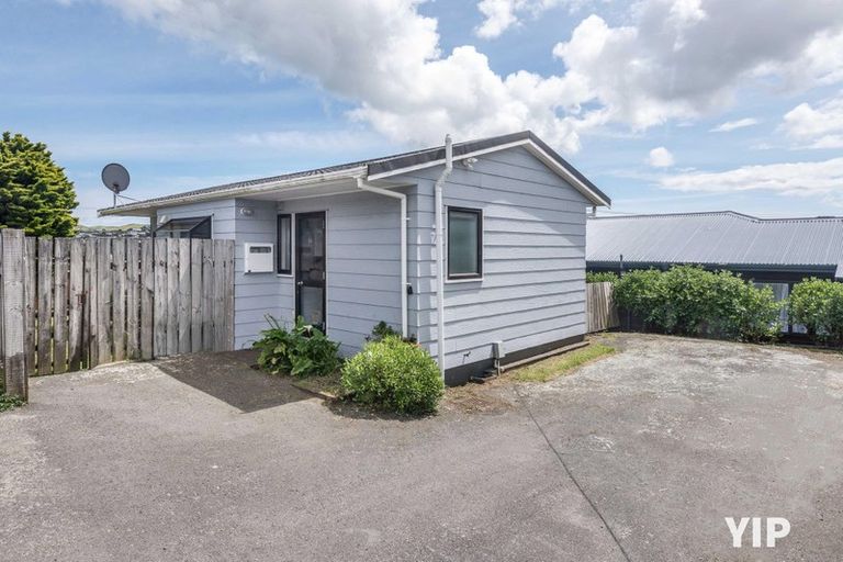 Photo of property in 6a Tarawera Road, Johnsonville, Wellington, 6037