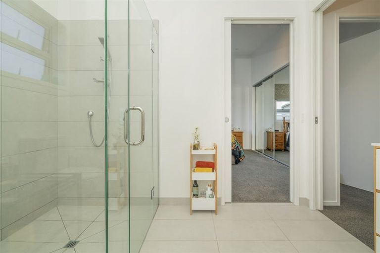 Photo of property in 16 Vanita Drive, Whitianga, 3510