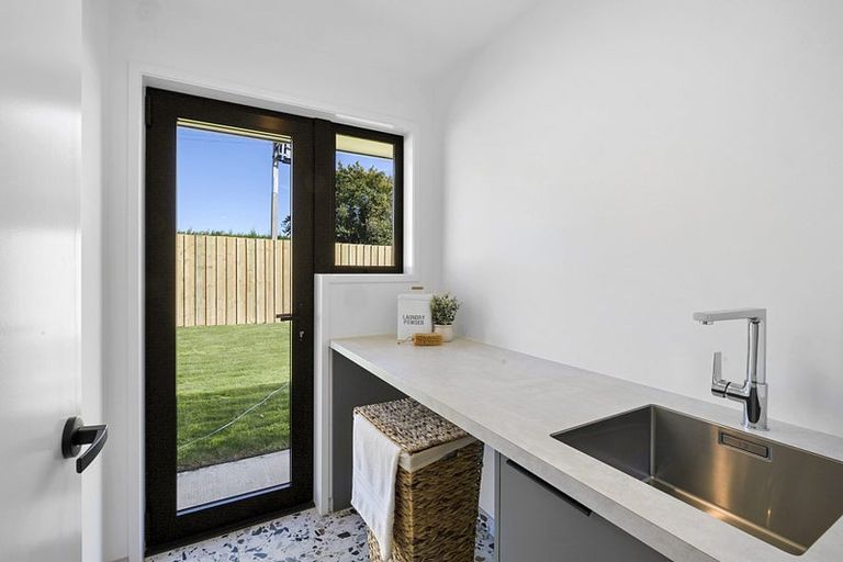 Photo of property in 21c Portland Drive, Mangorei, New Plymouth, 4312